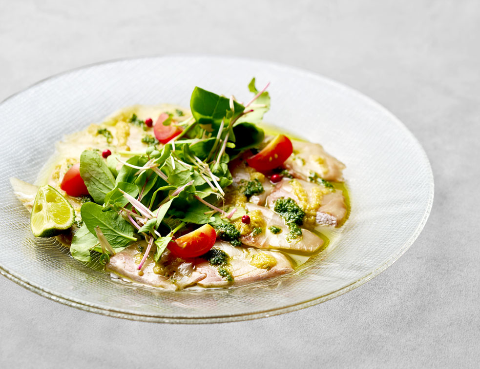 紅ずわい蟹と小かぶのリゾット柚子の香り 牡蠣のフリット添え